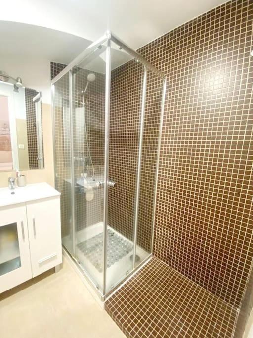 Apartamento En Calle Regla Sanz Seville Luaran gambar