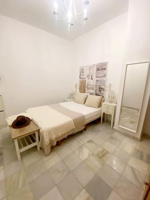Apartamento En Calle Regla Sanz Seville Luaran gambar