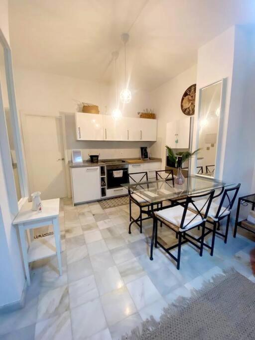 Apartamento En Calle Regla Sanz Seville Luaran gambar