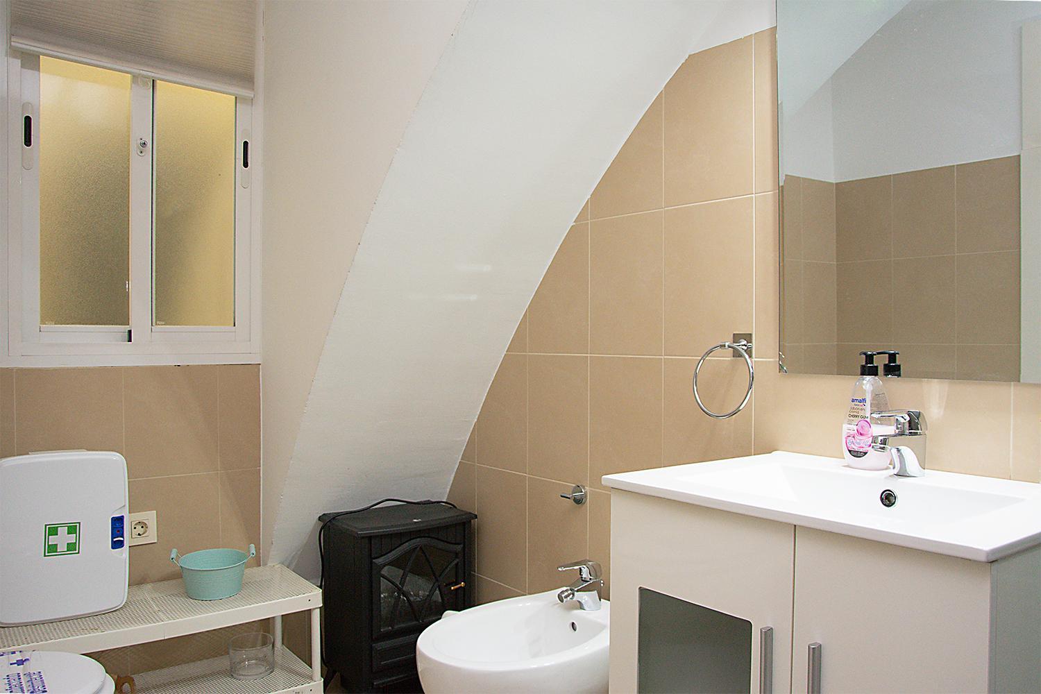 Apartamento En Calle Regla Sanz Seville Luaran gambar
