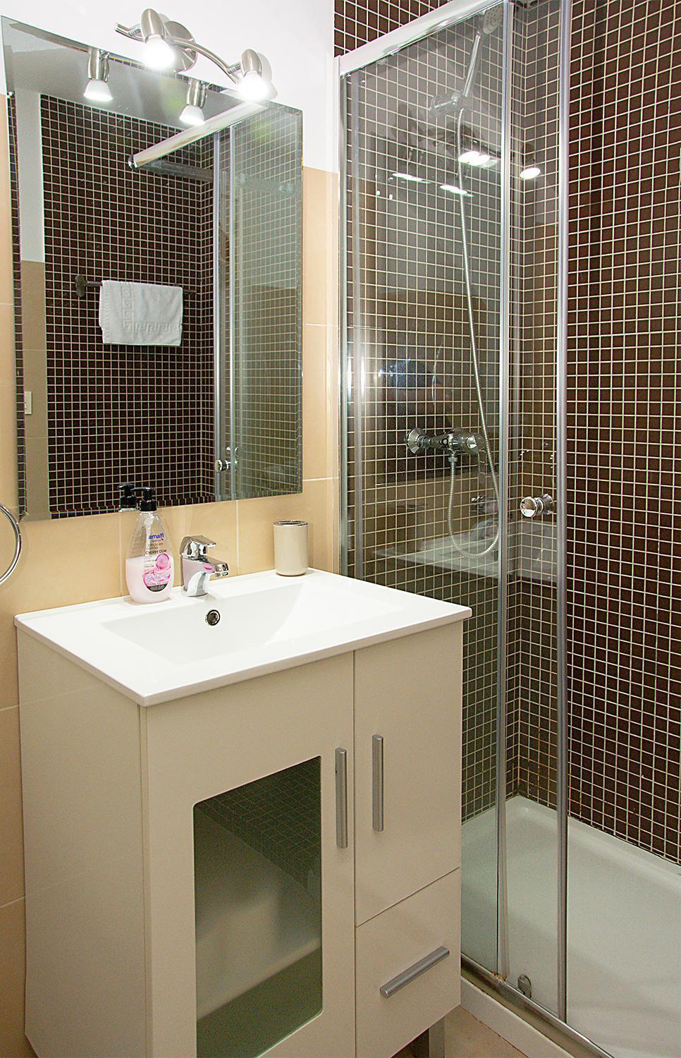 Apartamento En Calle Regla Sanz Seville Luaran gambar
